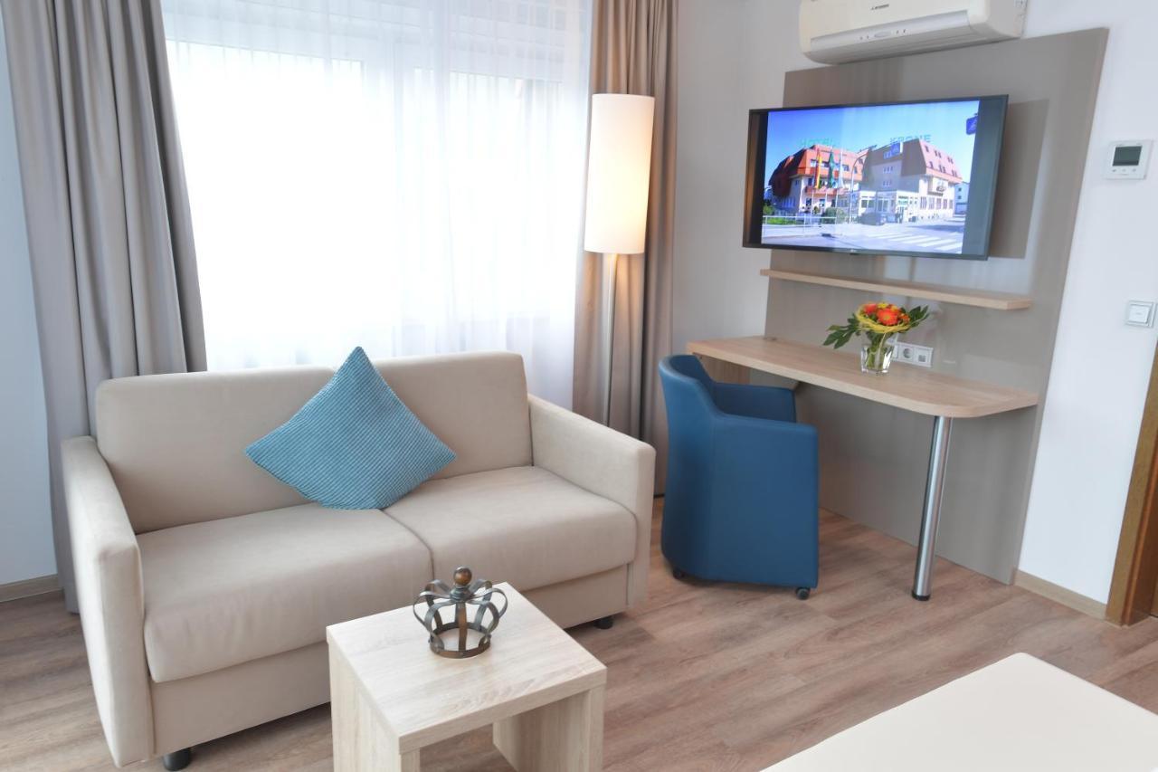 Hotel Krone Niefern-Öschelbronn Esterno foto