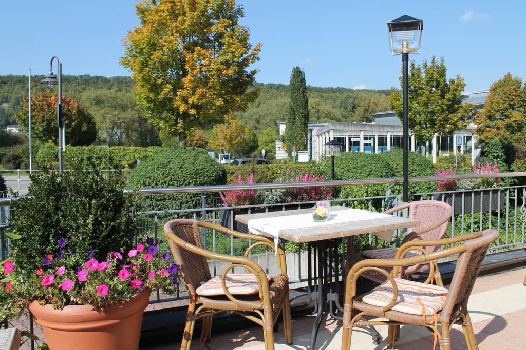 Hotel Krone Niefern-Öschelbronn Esterno foto